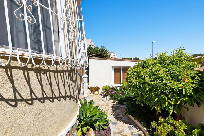 Image No.30-3 Bed Villa for sale