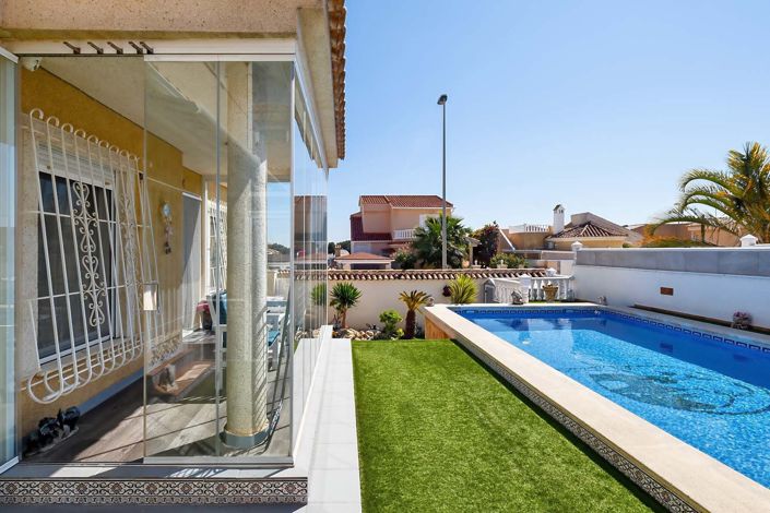 Image No.35-3 Bed Villa for sale