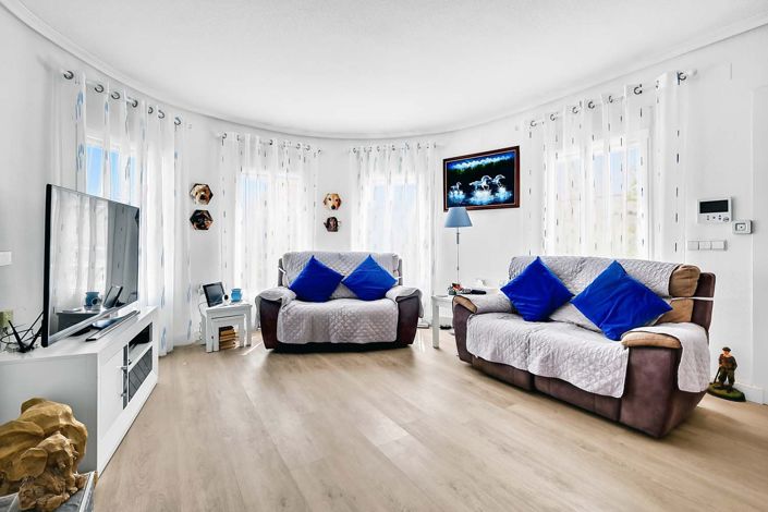 Image No.6-3 Bed Villa for sale