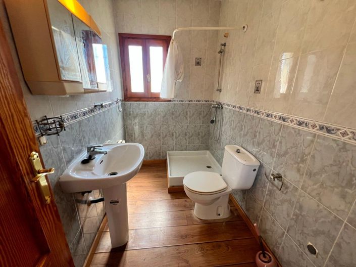 Image No.10-4 Bed Villa for sale