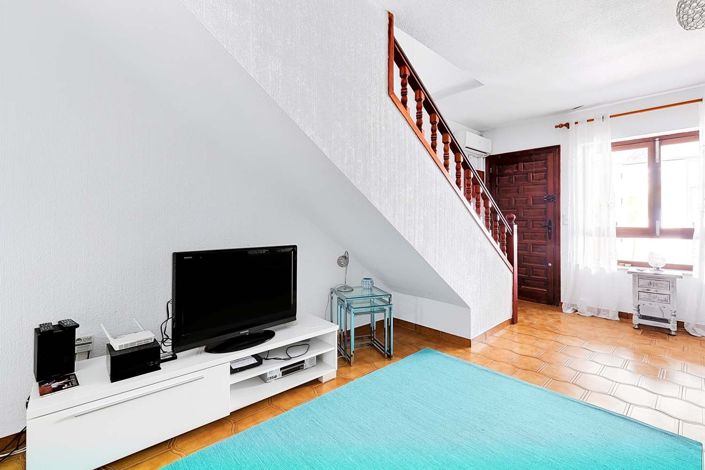 Image No.12-3 Bed Townhouse for sale