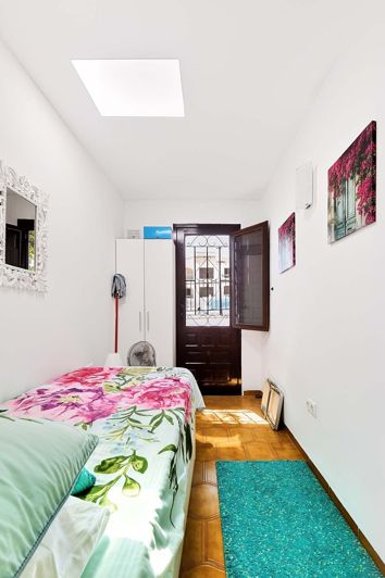 Image No.18-3 Bed Townhouse for sale