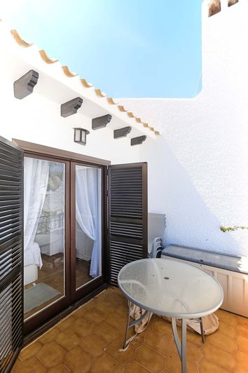 Image No.28-3 Bed Townhouse for sale