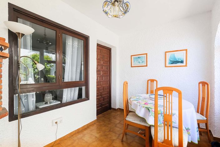 Image No.4-3 Bed Townhouse for sale