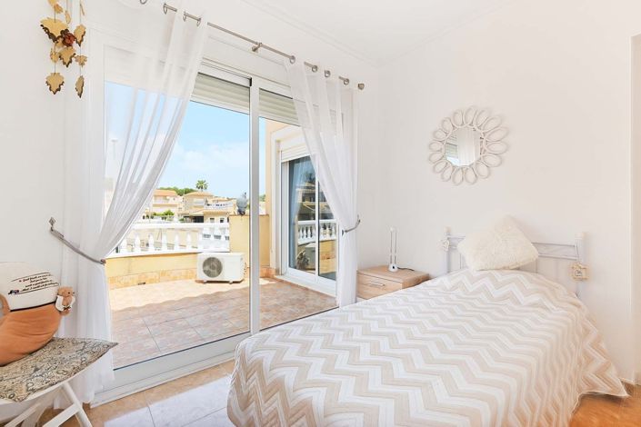 Image No.24-4 Bed Villa for sale