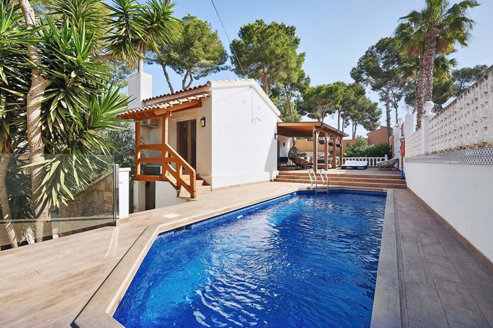 Image No.3-4 Bed Villa for sale