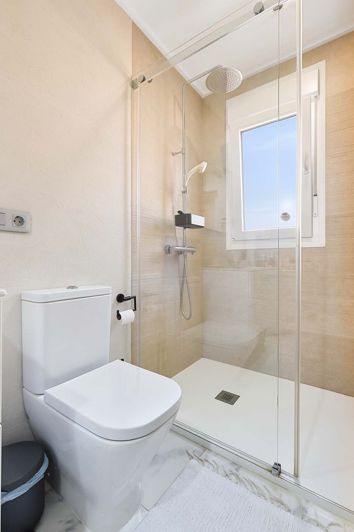 Image No.27-4 Bed Villa for sale