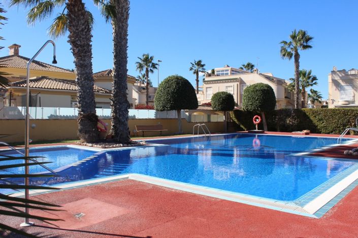 Image No.27-3 Bed Townhouse for sale