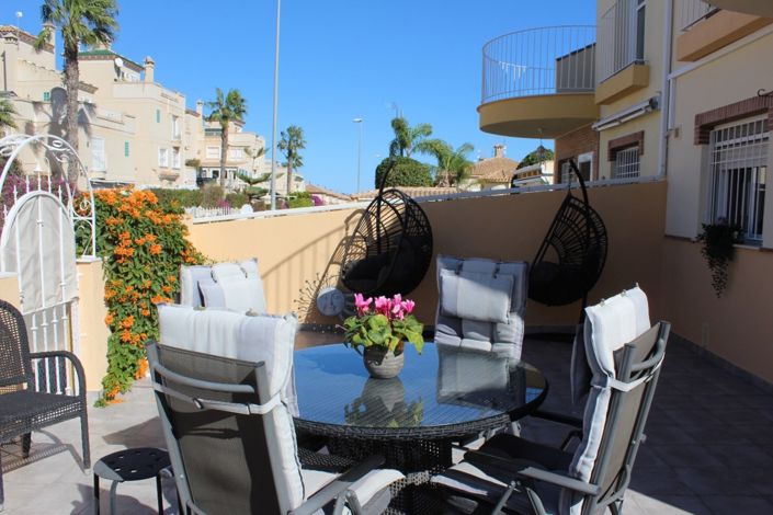 Image No.9-3 Bed Townhouse for sale