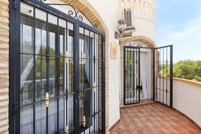 Image No.26-3 Bed Villa for sale