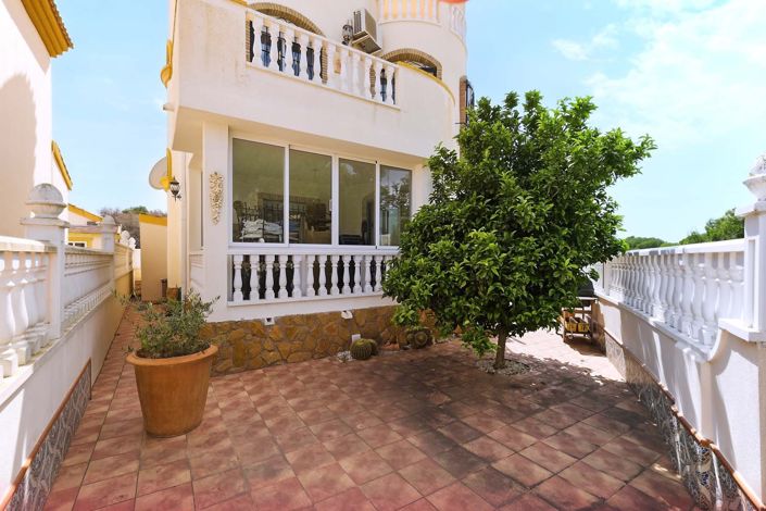 Image No.39-3 Bed Villa for sale