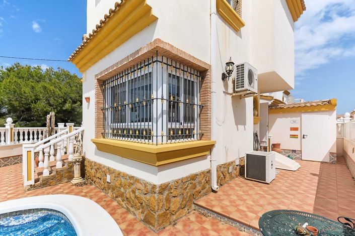 Image No.41-3 Bed Villa for sale