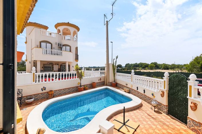 Image No.43-3 Bed Villa for sale