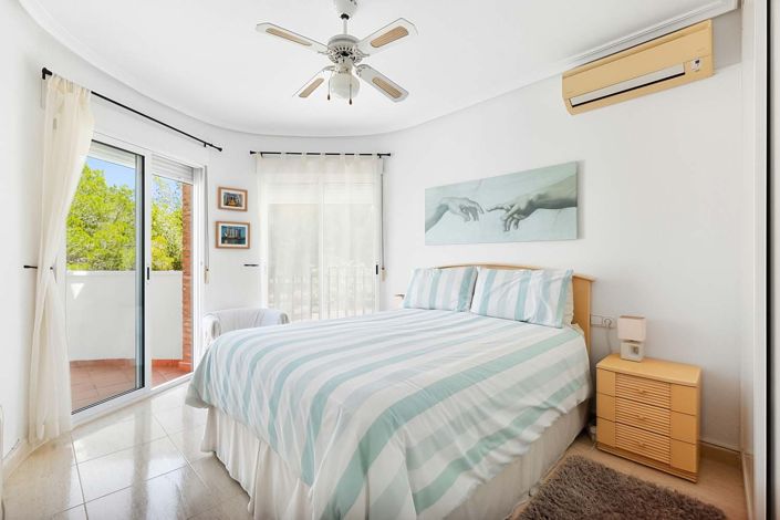 Image No.29-3 Bed Villa for sale