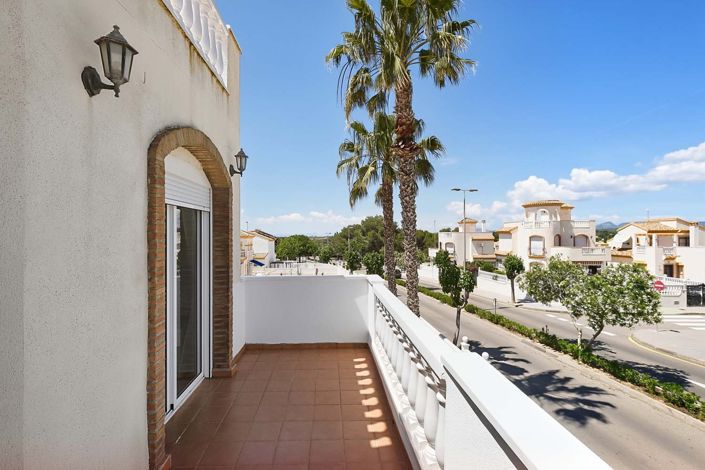 Image No.32-3 Bed Villa for sale