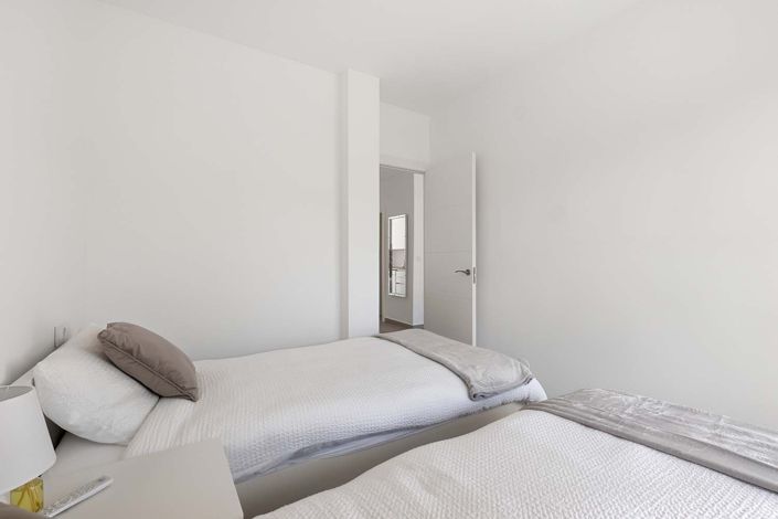 Image No.18-2 Bed Apartment for sale