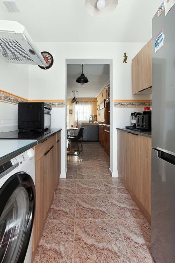 Image No.13-3 Bed Townhouse for sale