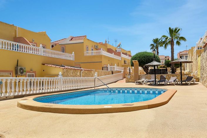 Image No.3-3 Bed Townhouse for sale