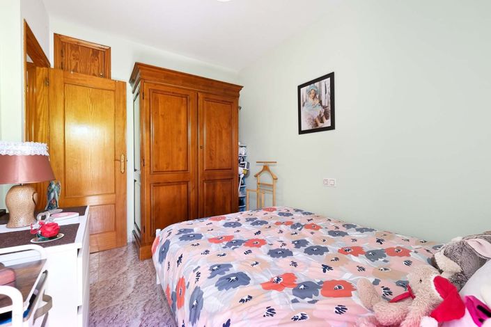 Image No.26-3 Bed Townhouse for sale