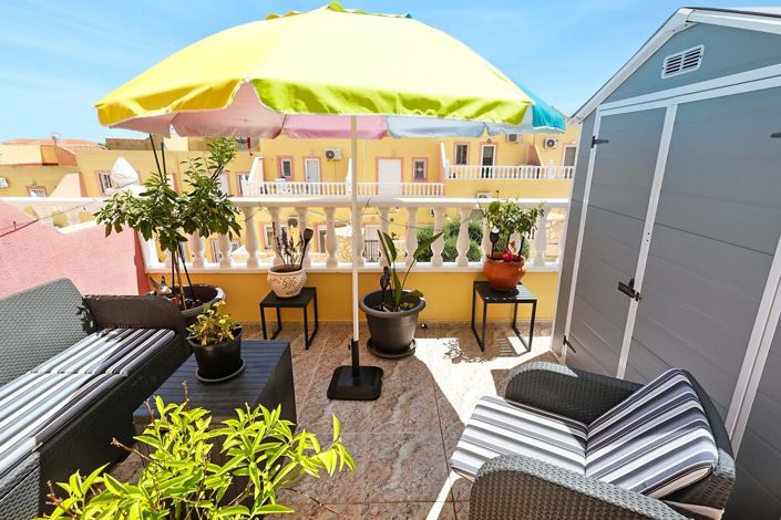 Image No.28-3 Bed Townhouse for sale