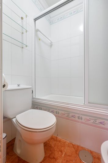 Image No.17-4 Bed Townhouse for sale
