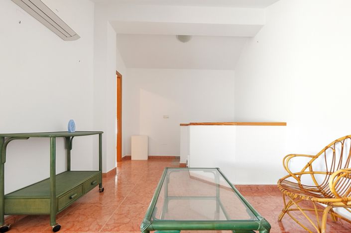 Image No.42-4 Bed Townhouse for sale