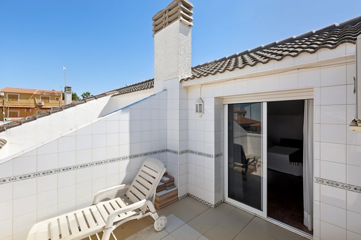 Image No.44-4 Bed Townhouse for sale