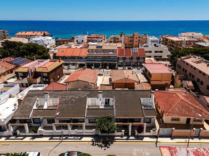 Image No.48-4 Bed Townhouse for sale