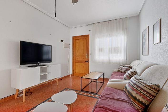 Image No.7-4 Bed Townhouse for sale