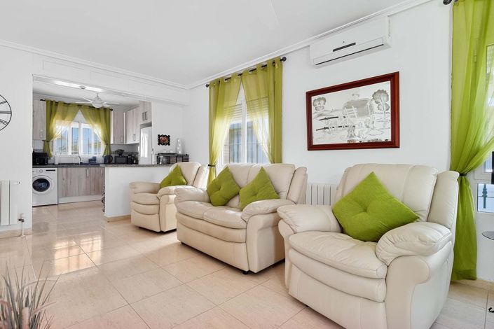 Image No.4-2 Bed Villa for sale