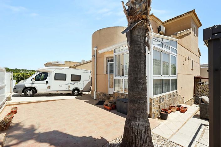 Image No.31-3 Bed Villa for sale