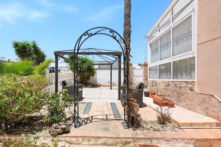 Image No.33-3 Bed Villa for sale