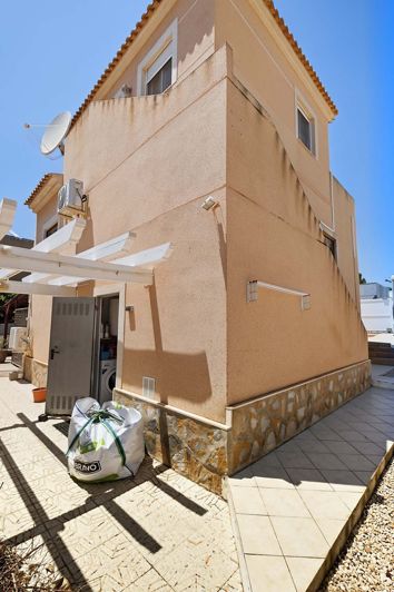 Image No.40-3 Bed Villa for sale