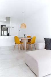 280532groundfloorapartmentwithcommunalpooline