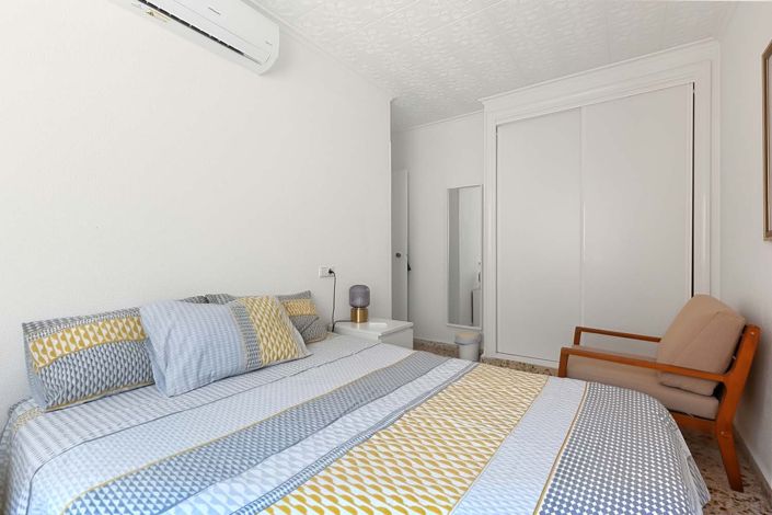 Image No.21-3 Bed Apartment for sale