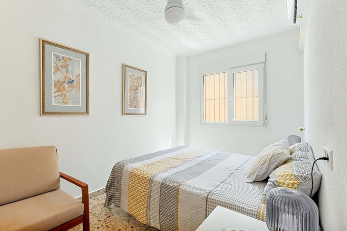 Image No.22-3 Bed Apartment for sale