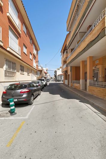 Image No.31-3 Bed Apartment for sale