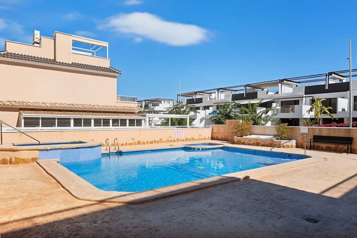 Image No.2-3 Bed Townhouse for sale