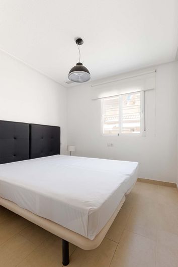 Image No.24-3 Bed Townhouse for sale