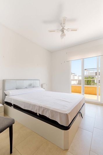Image No.38-3 Bed Townhouse for sale
