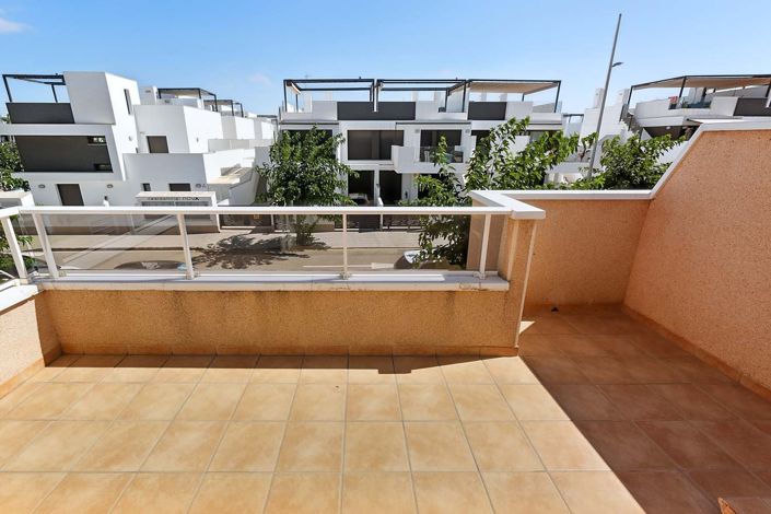 Image No.43-3 Bed Townhouse for sale