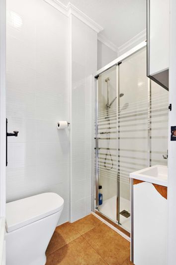 Image No.15-2 Bed Townhouse for sale