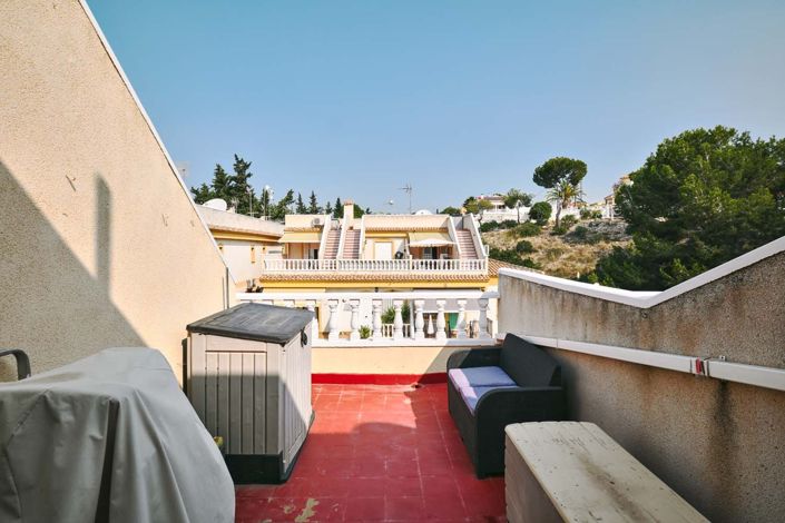 Image No.35-2 Bed Townhouse for sale