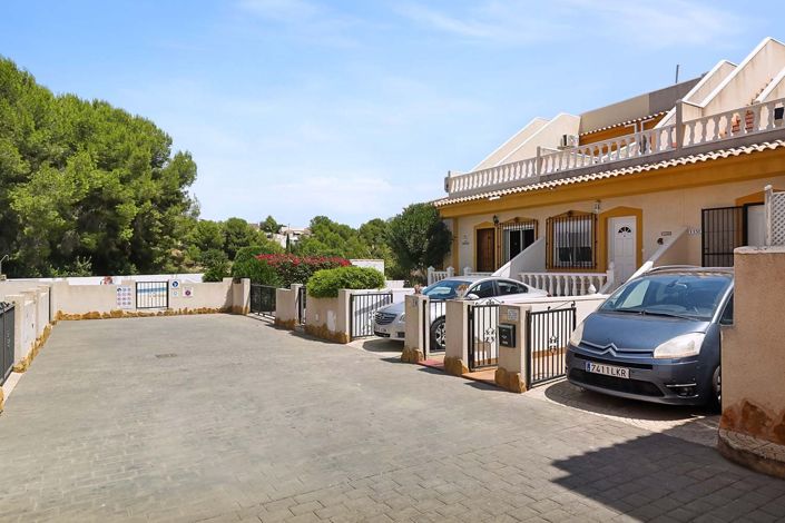 Image No.45-2 Bed Townhouse for sale