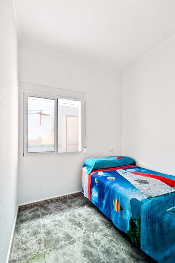 Image No.22-4 Bed Apartment for sale