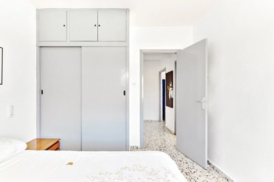 305580frontlinebeachapartmentforsaleintorrede