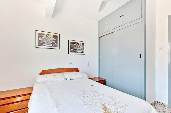 Image No.12-3 Bed Apartment for sale