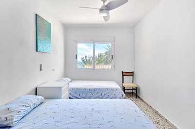 305580frontlinebeachapartmentforsaleintorrede