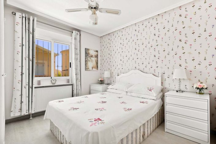 Image No.12-3 Bed Villa for sale