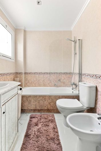 Image No.17-3 Bed Villa for sale